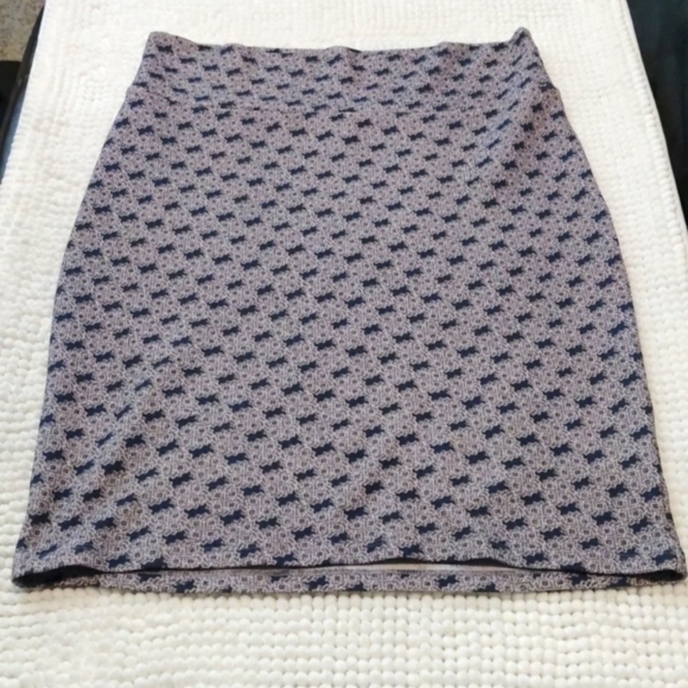 LuLaRoe Pencil Cassie Lavender Blue Skirt EUC Size M #1933 - Picture 2 of 5